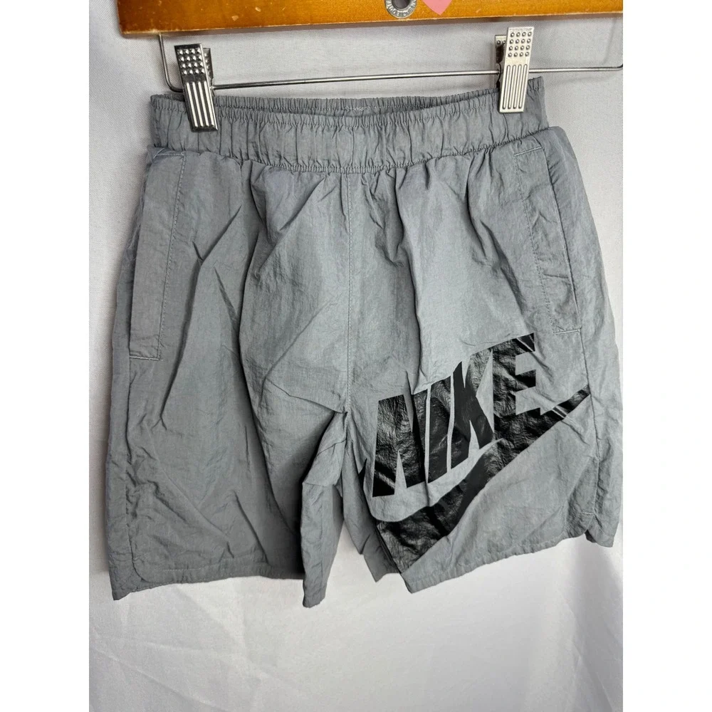 Nike Kids Sportswear Grey Crinkle Nylon Logo Shorts Size Medium Mesh Lined